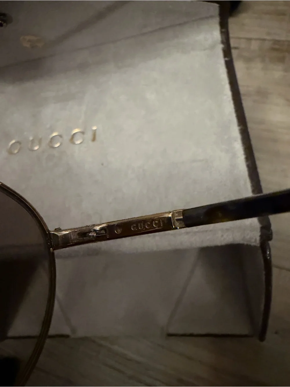 Vintage GUCCI Metal Aviator Sunglasses GG 2202/S Gold Tortoise Shell Gradient